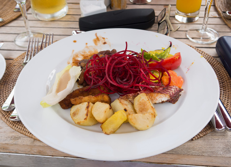 Lunch
Contains delicious fish
